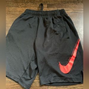 Great condition Nike shorts, size L (boys)